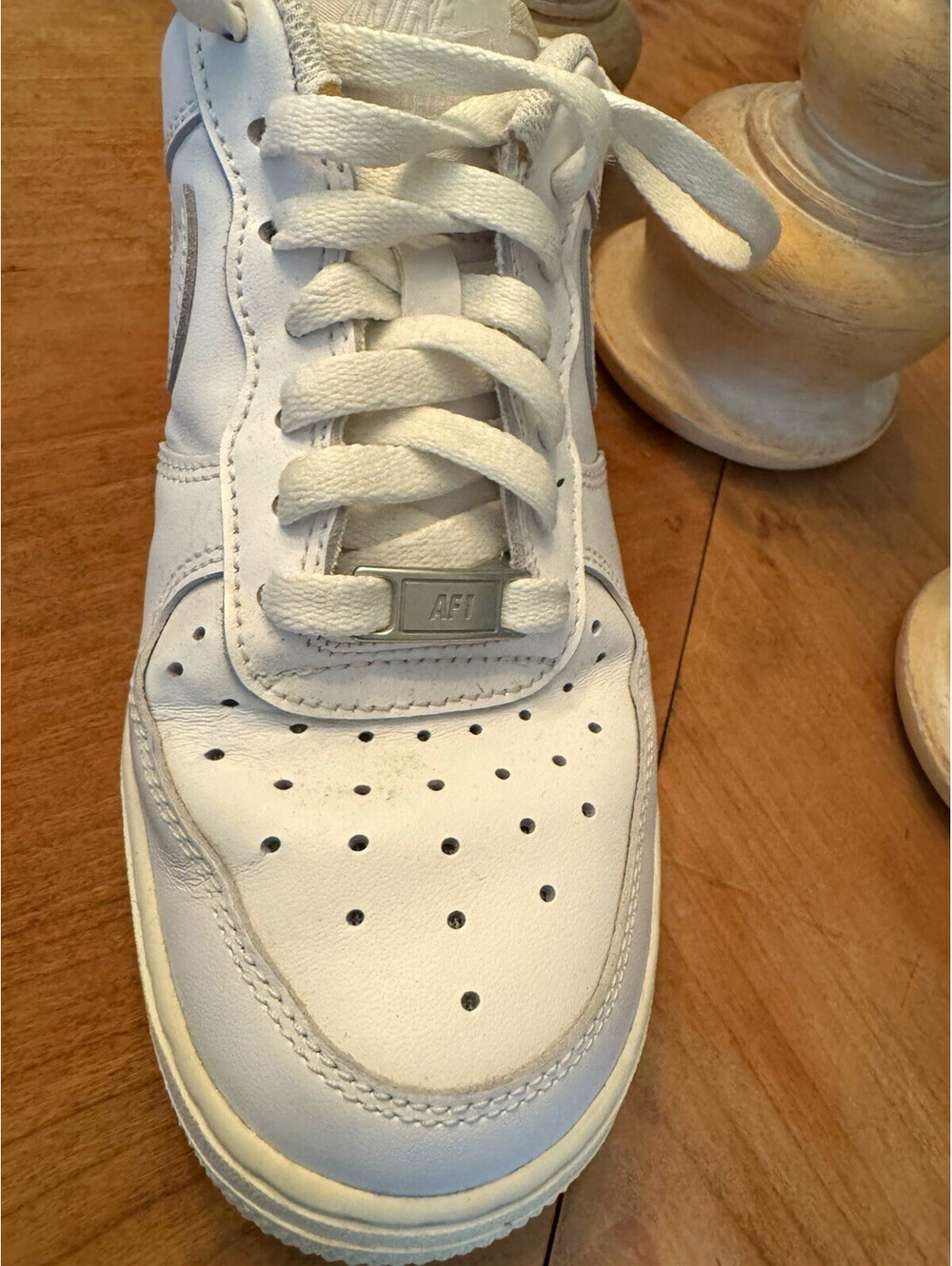 Nike Air Force 1 Low Women's Low Top Lace Up White Solid Sneakers
